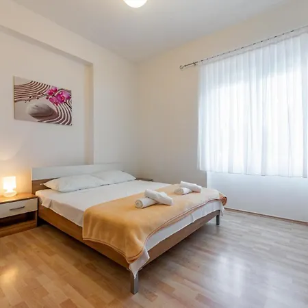 Holiday home 4679-2 For 10 Pers In Ugljan