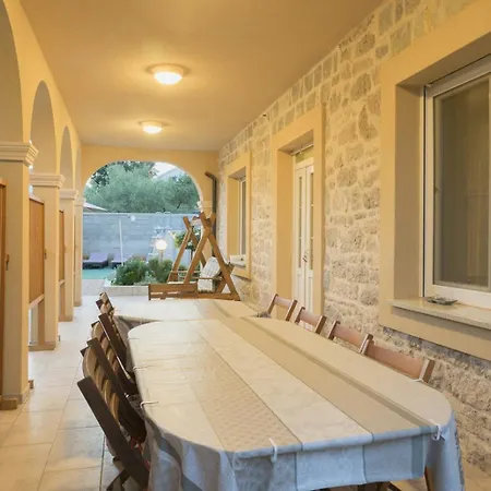 Holiday home 4679-2 For 10 Pers In *